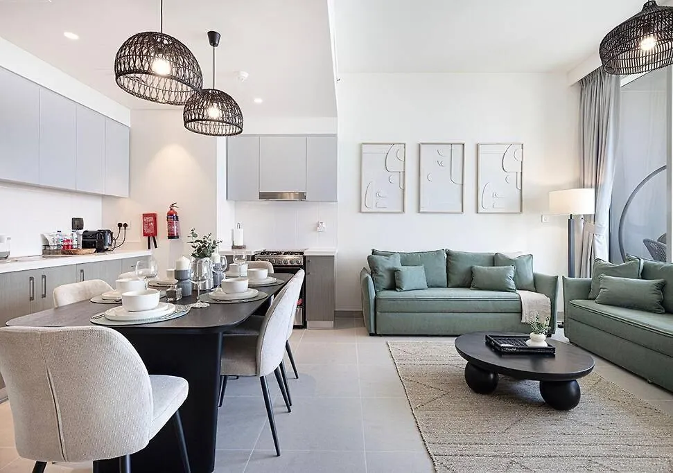 Downtown Sky High Luxury Apartment I City And Sea Views I Opp Dubai Mall Burj Khalifa
