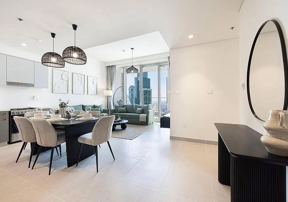 Downtown Sky High Luxury Apartment I City And Sea Views I Opp Dubai Mall Burj Khalifa
