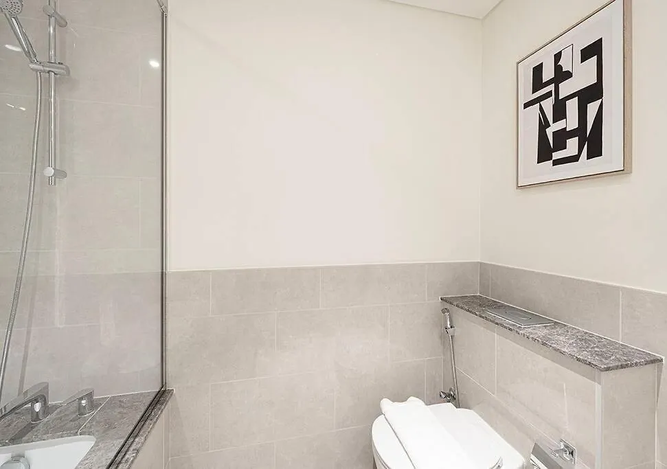 Downtown Sky High Luxury Apartment I City And Sea Views I Opp Dubai Mall Burj Khalifa