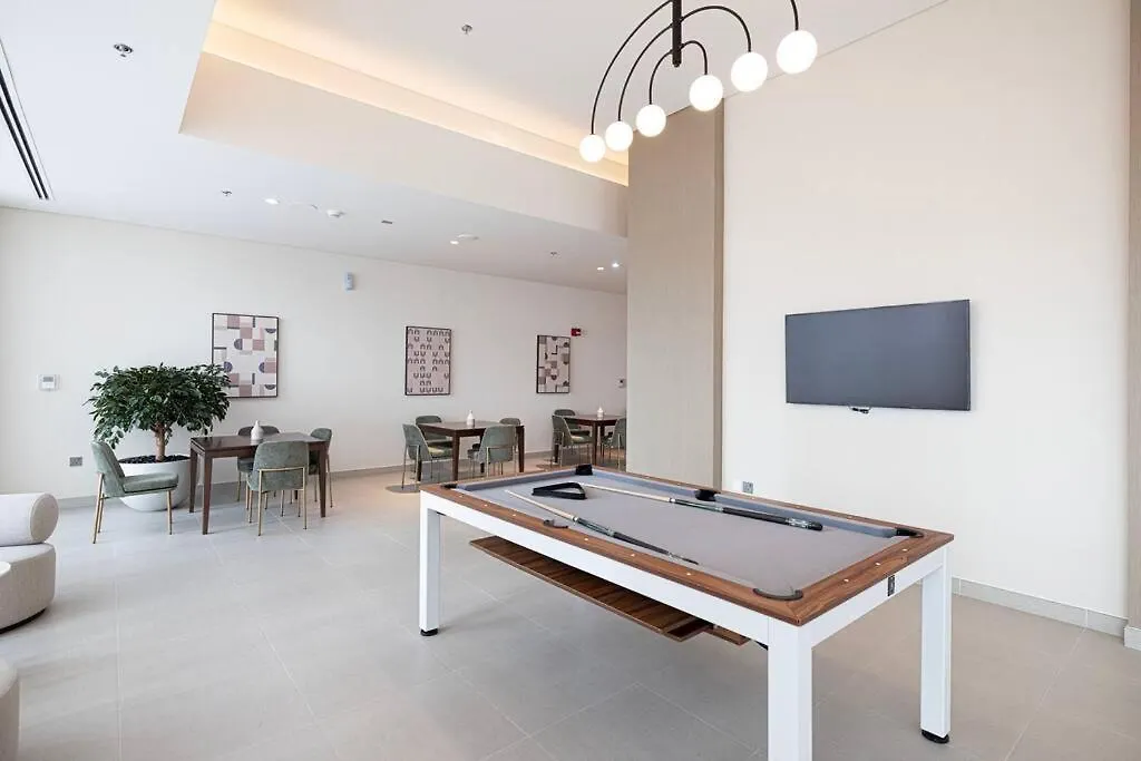 Downtown Sky High Luxury Apartment I City And Sea Views I Opp Dubai Mall Burj Khalifa