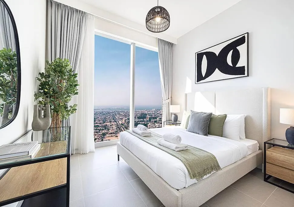 Downtown Sky High Luxury Apartment I City And Sea Views I Opp Dubai Mall Burj Khalifa